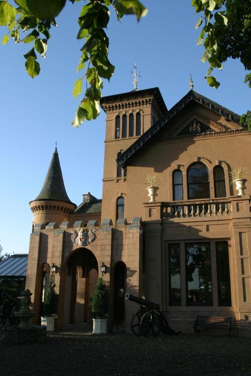 The Retreat Castle Bonnyrigg Exterior foto